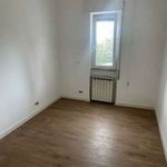Affitto 4 camera appartamento di 132 m² in Roma