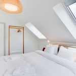 Rent 1 bedroom apartment of 700 m² in Bruxelles