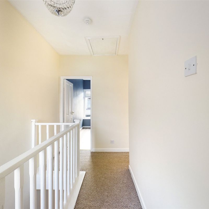 3 bedroom property to let in Bryn Street, Twynyrodyn - £750 pcm