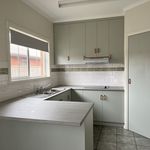 Rent 2 bedroom apartment in Horsham