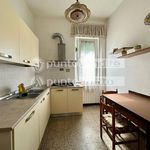 Affitto 5 camera appartamento di 90 m² in Lucca