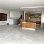 Rent 4 bedroom apartment of 250 m² in Βουλιαγμένη