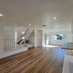 Rent 4 bedroom house of 250 m² in Cerritos
