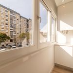 Rent 1 bedroom apartment of 60 m² in Oeiras