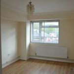 Rent 1 bedroom flat in Buxton