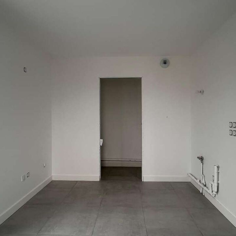 Location appartement 3 pièces 73 m² Chambéry (73000)
