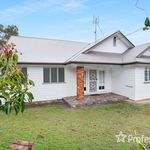 Rent 3 bedroom house of 888 m² in Gympie