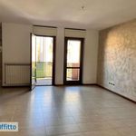Affitto 3 camera appartamento di 85 m² in Cremona