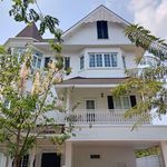 Rent 4 bedroom house of 350 m² in Bang Na Nuea