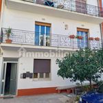 Affitto 5 camera casa di 150 m² in Villafranca Tirrena