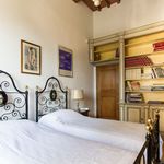 Affitto 8 camera appartamento di 225 m² in Fiesole