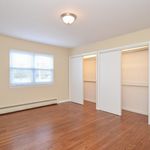 Rent 3 bedroom apartment of 1850 m² in Irvington