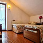 Affitto 4 camera appartamento di 110 m² in Cesana Torinese