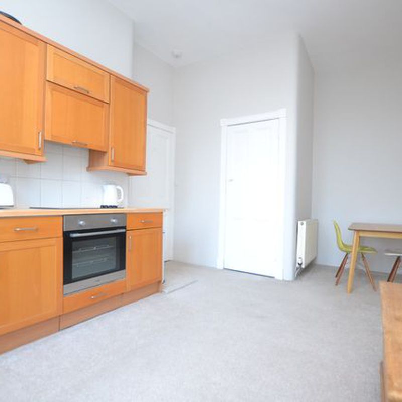 Flat to rent in Comely Bank Street, Comely Bank, Edinburgh EH4