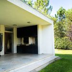 Rent 4 bedroom house of 600 m² in Arinho