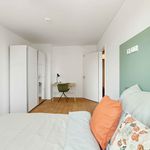 Rent 4 bedroom apartment in München