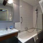 Rent 1 bedroom apartment of 90 m² in Brussel