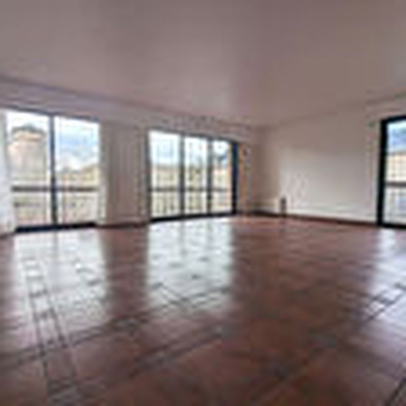 Appartement RODEZ - 6 pièce(s) - 155.71 m² - 2 parkings couverts