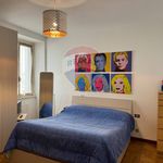 Affitto 4 camera appartamento di 130 m² in Bergamo