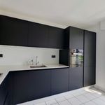 Rent 4 bedroom apartment of 100 m² in Versailles