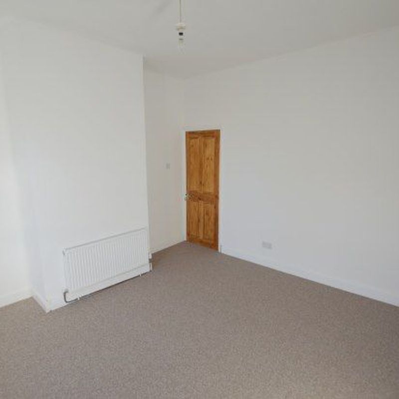 Terraced house to rent in Queens Road, Sheffield S20 Swallownest