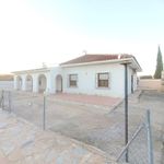 Rent 4 bedroom house of 163 m² in Fortuna
