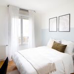 Rent a room of 86 m² in Saint-Denis