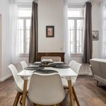 Rent 5 bedroom apartment of 94 m² in Marseille