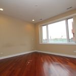 Rent 3 bedroom apartment of 1367 m² in Chicago