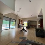 Rent 3 bedroom house of 600 m² in Psychiko