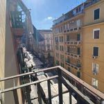 Affitto 4 camera appartamento di 145 m² in Naples
