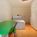 Miete 4 Schlafzimmer wohnung von 124 m² in München
