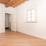 Rent 5 bedroom house of 125 m² in Pistoia