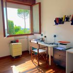 Affitto 3 camera appartamento di 150 m² in Bologna