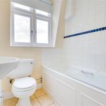 Rent 1 bedroom apartment of 33 m² in London
