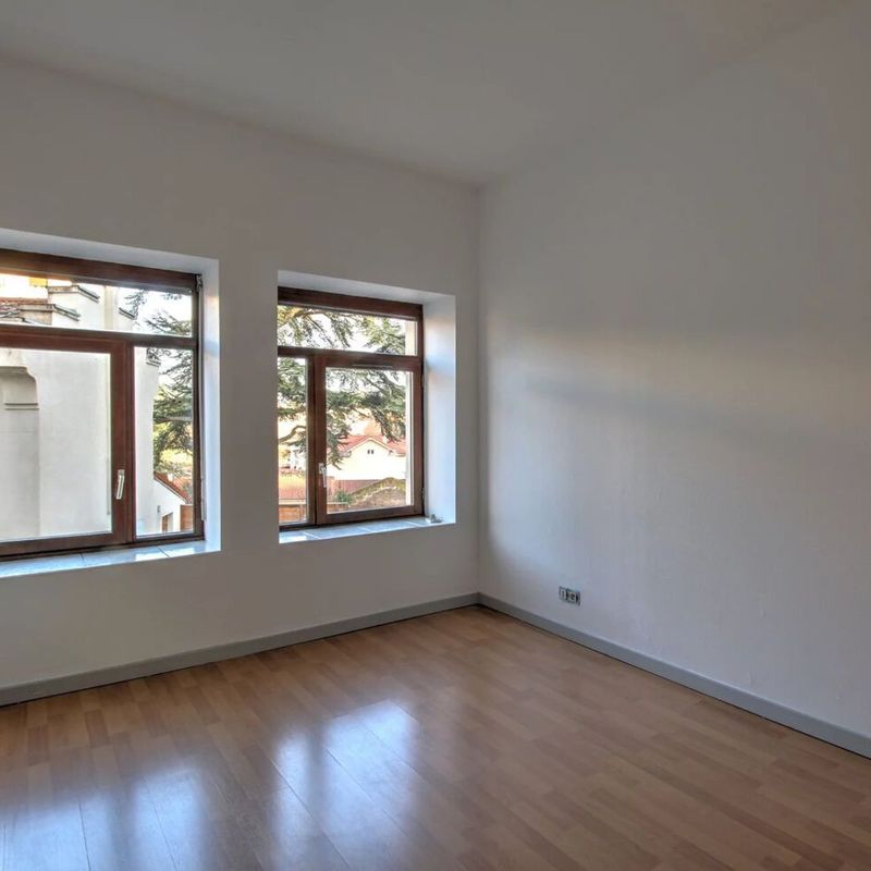 Louer appartement de 3 pièces 84 m² 725 € à Saint-Chamond (42400) : une annonce Arthurimmo.com
