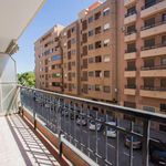 Rent a room of 120 m² in València