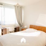 Rent 1 bedroom apartment of 52 m² in Marseille