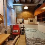 Rent 5 bedroom apartment in Barcelona
