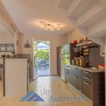 Rent 4 bedroom house of 90 m² in Le Tholonet