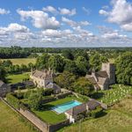 Rent 6 bedroom house in Cotswold