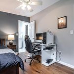 Rent 3 bedroom house of 204 m² in Hamilton