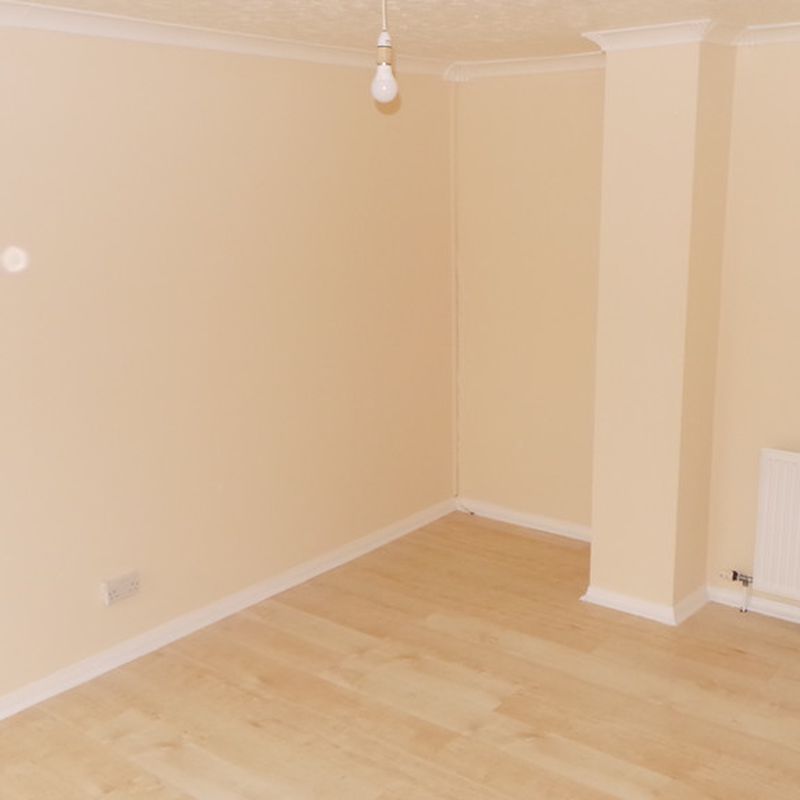 3 room house to let in Southampton Hedge End