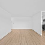 Rent 2 bedroom apartment of 92 m² in Washington