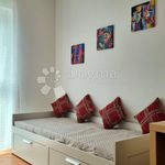Rent 2 bedroom apartment of 74 m² in Primorsko-goranska zupanija