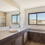 Rent 6 bedroom house of 556 m² in Praia das Maçãs