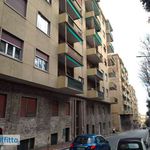 Affitto 6 camera appartamento di 148 m² in Genova