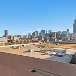 Rent 3 bedroom apartment of 2160 m² in Chicago