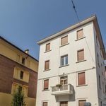 Affitto 4 camera appartamento in Bologna