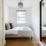 Rent 2 bedroom flat of 1 m² in England